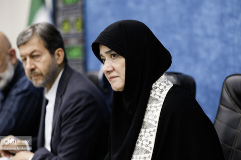 نشست تخصصی بررسی موانع تولید و صادرات صنایع دستی در استانداری اصفهان