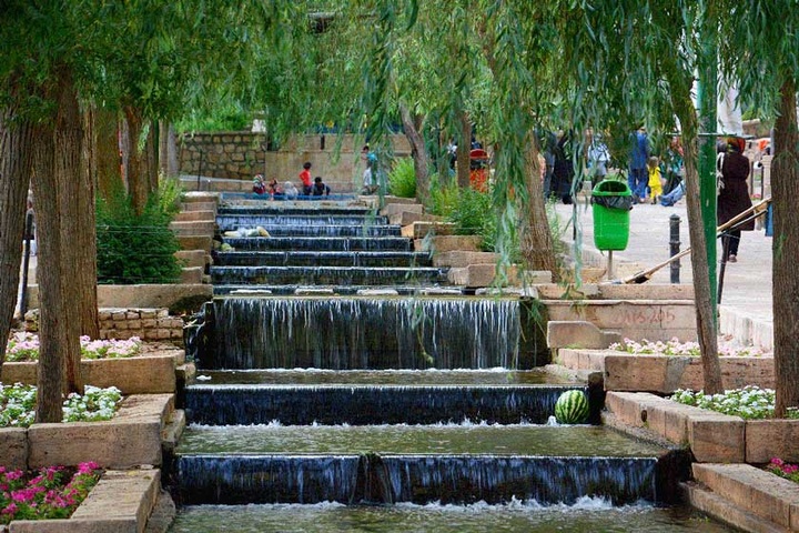 سرچشمه محلات: جواهری در دل طبیعت ایران