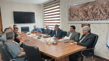 انتقال صنعت باتیک اسکو به شهرک صنعتی نیرومند بررسی شد