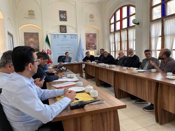 ساماندهی مشکل آنتن‌دهی در بازار جهانی تبریز/ ضرورت انتخاب محل مناسب نصب دکل مخابراتی با رعایت ضوابط فنی و میراثی