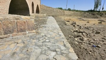 پل صفوی کوریجان در کبودرآهنگ مرمت شد