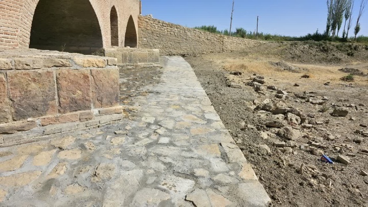 پل صفوی کوریجان در کبودرآهنگ مرمت شد