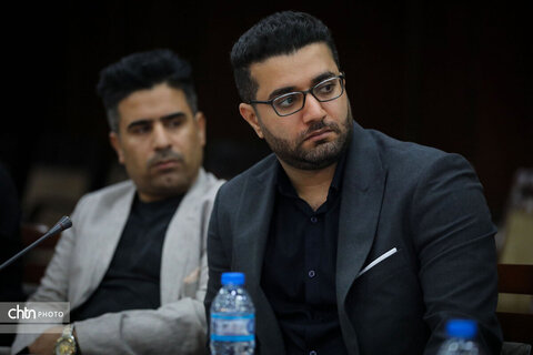 نشست هم‌اندیشی مدیرکل میراث‌فرهنگی، گردشگری و صنایع‌دستی خوزستان با اعضای جامعه حرفه‌ای هتل‌داران و تأسیسات گردشگری استان