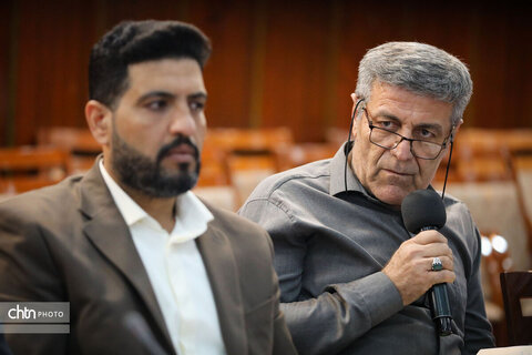 نشست هم‌اندیشی مدیرکل میراث‌فرهنگی، گردشگری و صنایع‌دستی خوزستان با اعضای جامعه حرفه‌ای هتل‌داران و تأسیسات گردشگری استان