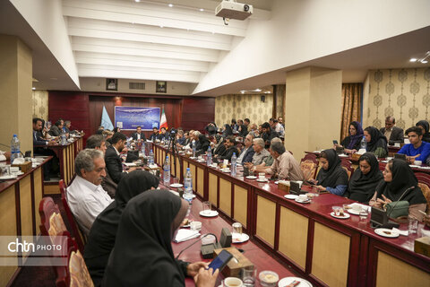 نشست رسانه ای