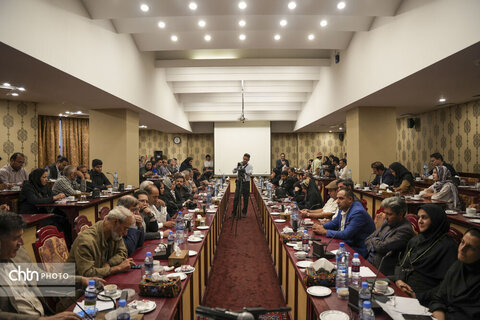 نشست رسانه ای