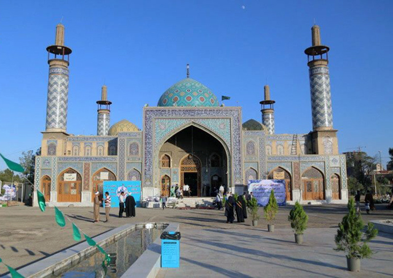 خدمات متنوع موکب اربعین در حرم مطهر امامزاده جمال‌الدین(ع) قم به زائران