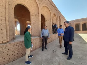 استفاده از ظرفیت ابنیه تاریخی برای توسعه گردشگری شهر زنگی‌آباد کرمان