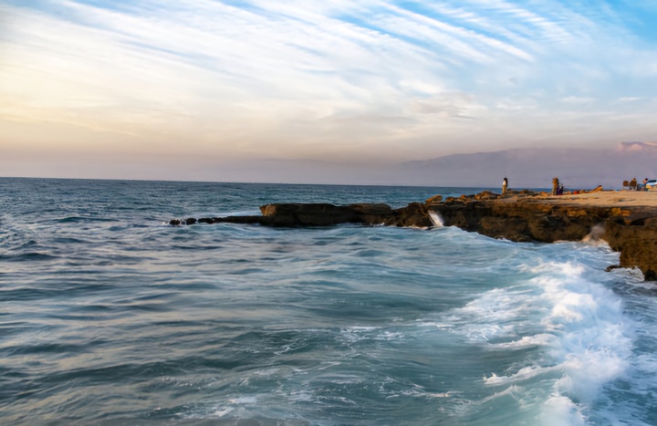 خلیج فارس متلاطم است؛ تداوم دمای ۵۰ درجه در استان بوشهر