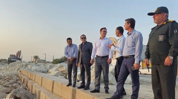 تسریع روند اجرای پروژه‌های ساحلی در بخش دلوار ضروری است