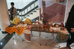 برپایی غرفه‌های فروش صنایع‌دستی در مسیر زائران اربعین/ اسکان زائران حسینی با همکاری اداره میراث‌فرهنگی