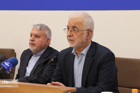 نشست فصلی وزیر میراث‌فرهنگی، گردشگری و صنایع‌دستی با معاونان، مدیران‌کل ستادی و استانی