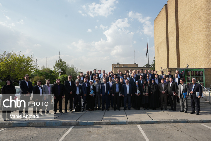 نشست فصلی وزیر میراث‌فرهنگی، گردشگری و صنایع‌دستی با معاونان، مدیران‌کل ستادی و استانی 2