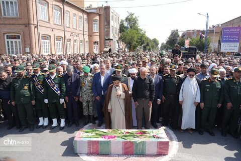 مردم قدرشناس ارومیه قهرمان شهید وطن را تشییع کردند