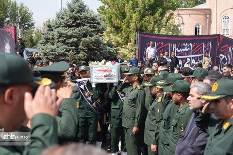 مردم قدرشناس ارومیه قهرمان شهید وطن را تشییع کردند