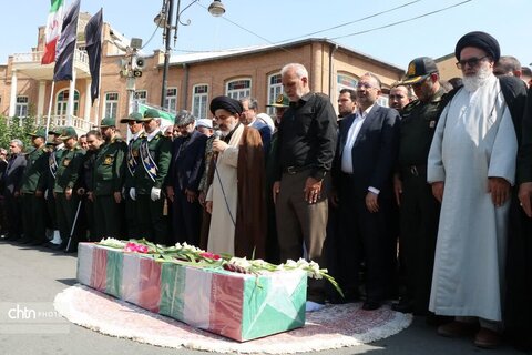 مردم قدرشناس ارومیه قهرمان شهید وطن را تشییع کردند