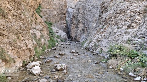 تنگه واشی، جریان آب در میان صخره‌ها