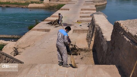 پاکسازی و لایروبی بندمیزان توسط پایگاه میراث‌جهانی شوشتر
