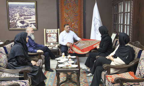 پته، روایتگر هویت فرهنگی زنان کرمان است