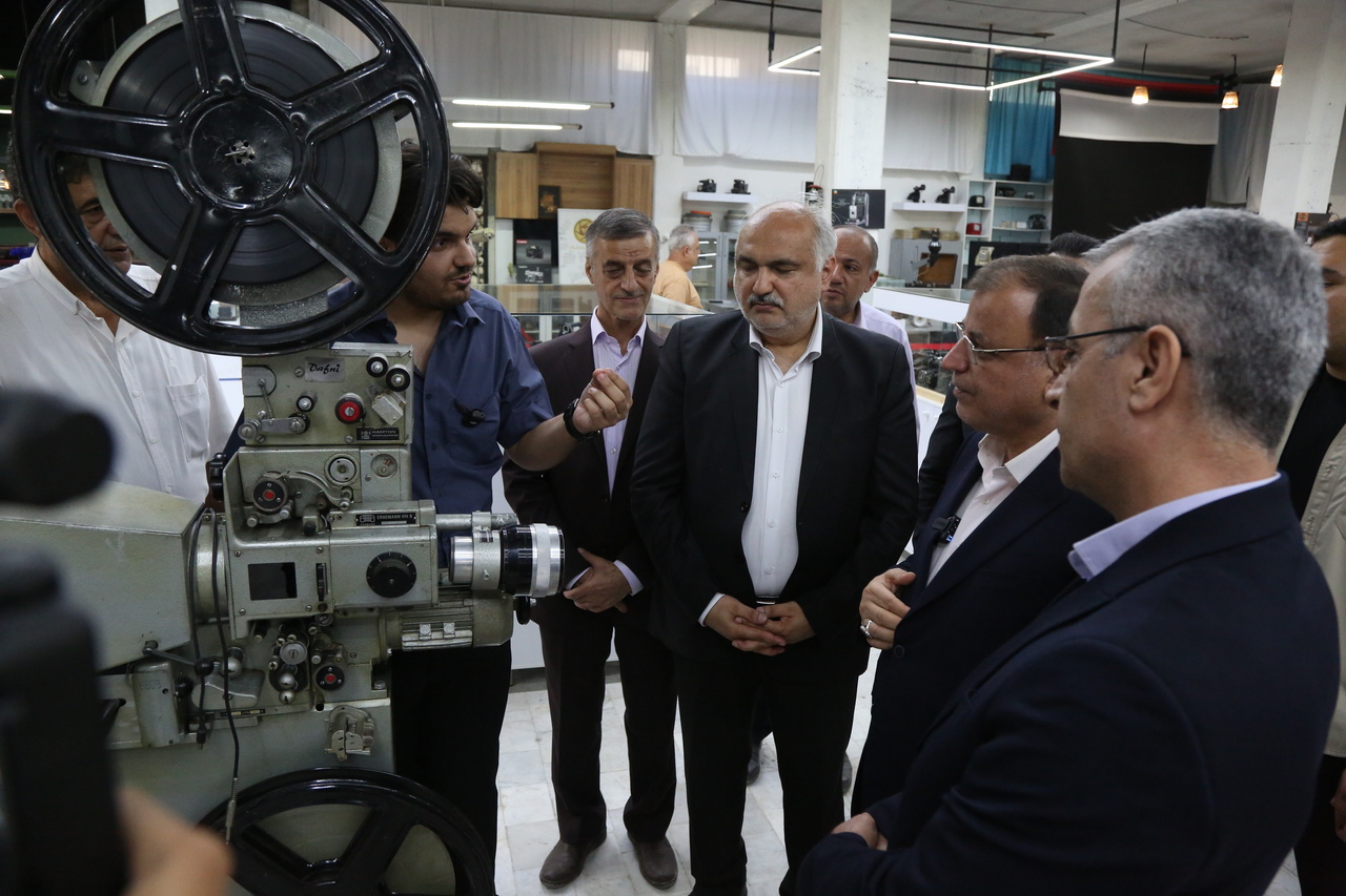 بازدید استاندار گلستان از موزه عکاسخانه گرگان/ ضرورت معرفی و تبلیغ این مجموعه فاخر در سطح ملی و بین‌المللی