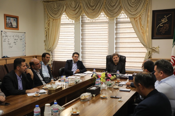 بررسی مسائل و مشکلات بازار تاریخی اردبیل و محلات منتهی به بازار