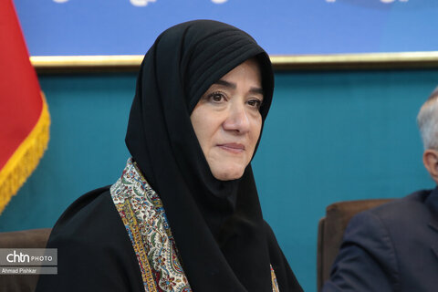 نشست شورای سیاست‌گذاری سی‌وهشتمین نمایشگاه ملی صنایع‌دستی