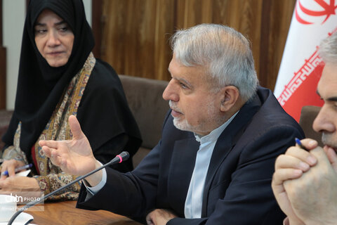 نشست شورای سیاست‌گذاری سی‌وهشتمین نمایشگاه ملی صنایع‌دستی