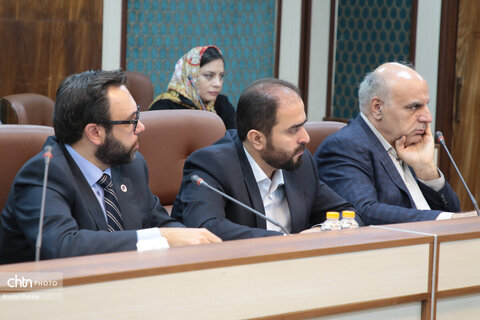 نشست شورای سیاست‌گذاری سی‌وهشتمین نمایشگاه ملی صنایع‌دستی