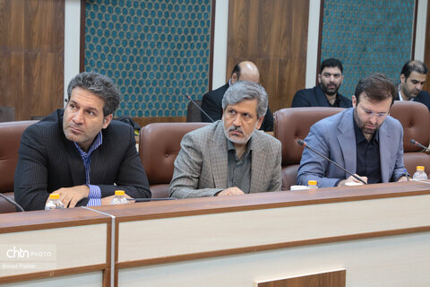 نشست شورای سیاست‌گذاری سی‌وهشتمین نمایشگاه ملی صنایع‌دستی