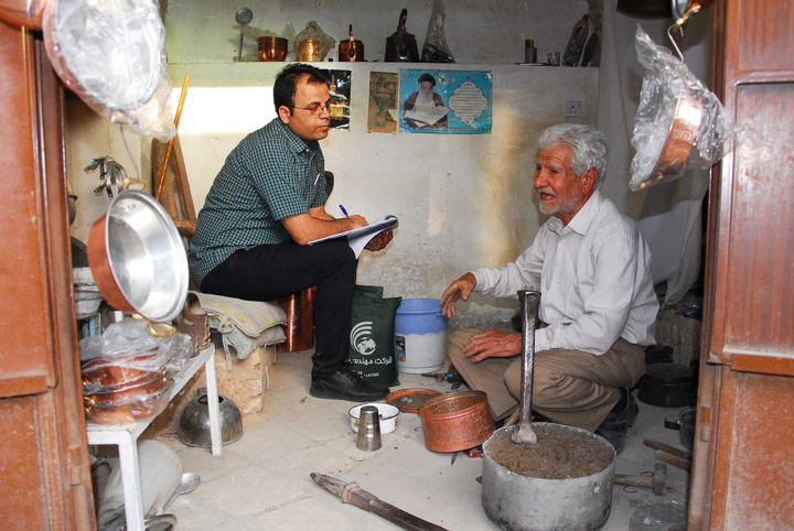 صنایع‌دستی، بازوی راهبردی مهارت‌آموزی برای فقرزدایی، تاب‌آوری اجتماعی و توسعه پایدار است/ با تسهیل آموزش و حمایت مالی، می‌توان زندانیان را از چرخه بازگشت به جرم خارج کرد