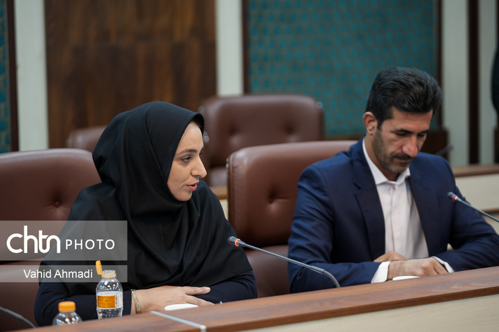 آیین تجلیل از عوامل پرونده ثبت جهانی دره‌ها و محوطه‌های پیش از تاریخ خرم‌آباد