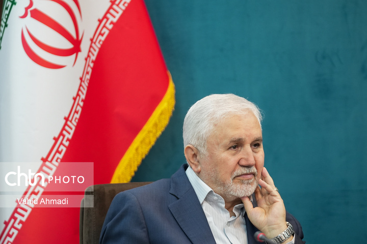 آیین تجلیل از عوامل پرونده ثبت جهانی دره‌ها و محوطه‌های پیش از تاریخ خرم‌آباد
