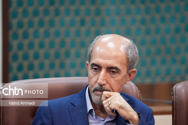 آیین تجلیل از عوامل پرونده ثبت جهانی دره‌ها و محوطه‌های پیش از تاریخ خرم‌آباد