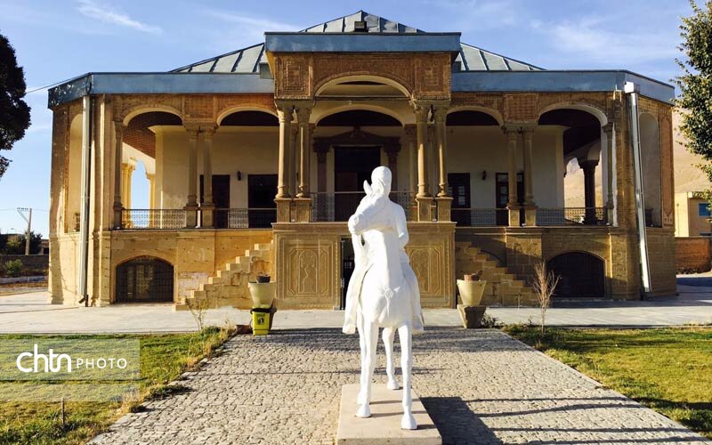 قلعه سردار اسعد بختیاری جونقان چهارمحال و بختیاری یکی از خاستگاه‌های انقلاب مشروطه