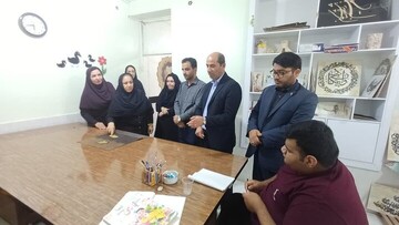 مدیران دشتی از تولیدات مراکز بومی شهرستان حمایت کنند