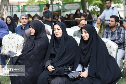 مراسم همایش ملی شیخ شهاب‌الدین سهروردی که  در شهر سهرورد شهرستان خدابنده