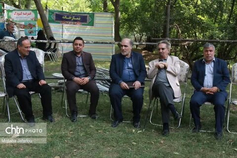 مراسم همایش ملی شیخ شهاب‌الدین سهروردی که  در شهر سهرورد شهرستان خدابنده