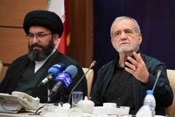 هیچ قدرتی نمی‌تواند مردم متحد را متوقف کند/ علم و دانایی را در کشور به اوج می‌رسانیم