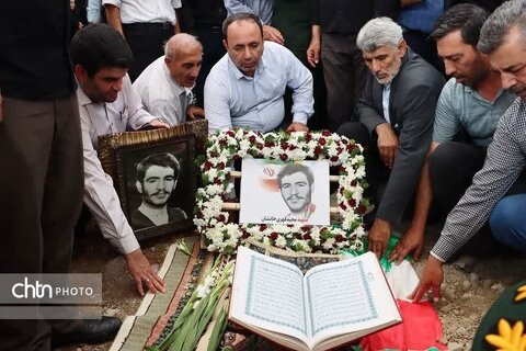 مراسم تشییع پیکر مطهر شهدای تازه تفحص شده در ارومیه