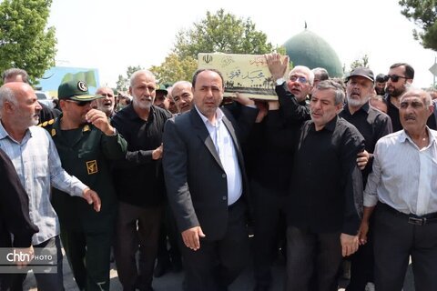 مراسم تشییع پیکر مطهر شهدای تازه تفحص شده در ارومیه