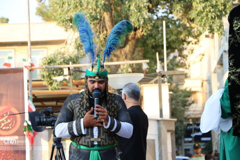 پیش کنگره بزرگ اربعینیون با اجرای مراسم سنتی چمر در ایلام برگزار شد