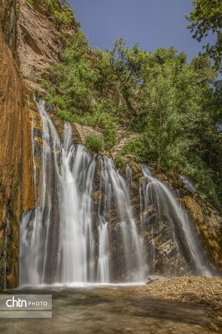 آبشار وارک خرم آباد؛ زیباترین آبشار طبقاتی لرستان