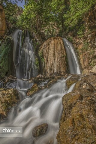آبشار وارک خرم آباد؛ زیباترین آبشار طبقاتی لرستان