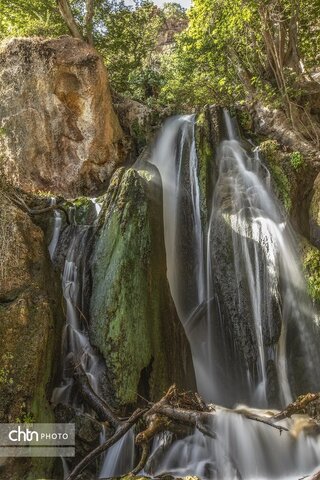 آبشار وارک خرم آباد؛ زیباترین آبشار طبقاتی لرستان