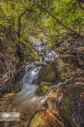 آبشار وارک خرم آباد؛ زیباترین آبشار طبقاتی لرستان