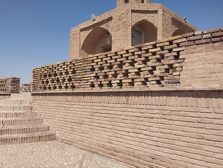 آرامگاه ابن حسام خوسفی مرمت می‌شود