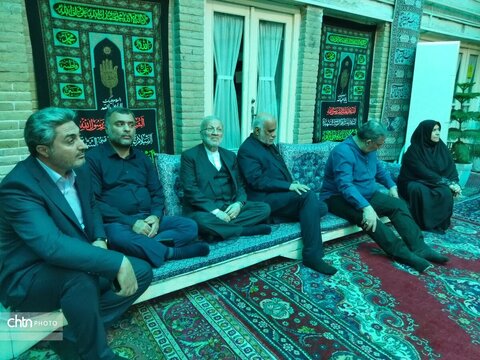 بازدید اعضای کمیسیون اقتصادی مجلس شورای اسلامی از خانه تاریخی آیت الله بروجردی (ره) در بروجرد