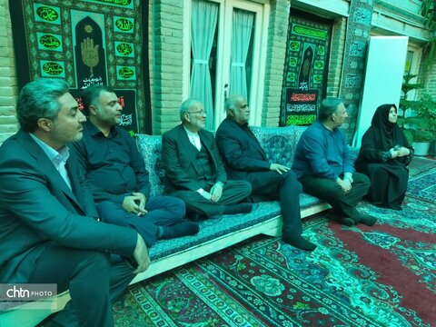 بازدید اعضای کمیسیون اقتصادی مجلس شورای اسلامی از خانه تاریخی آیت الله بروجردی (ره) در بروجرد