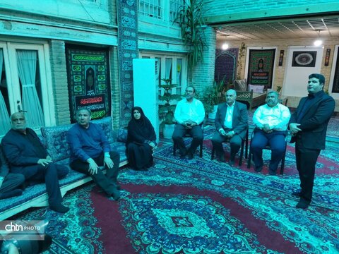 بازدید اعضای کمیسیون اقتصادی مجلس شورای اسلامی از خانه تاریخی آیت الله بروجردی (ره) در بروجرد
