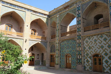 تاکید بر ضرورت مرمت و حفاظت از مسجد مدرسه تاریخی سردار